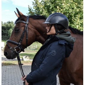 Chaqueta dicte extralarga con aberturas: negra, relleno de Sustans con DuPont Sorona® y forro de micropolar